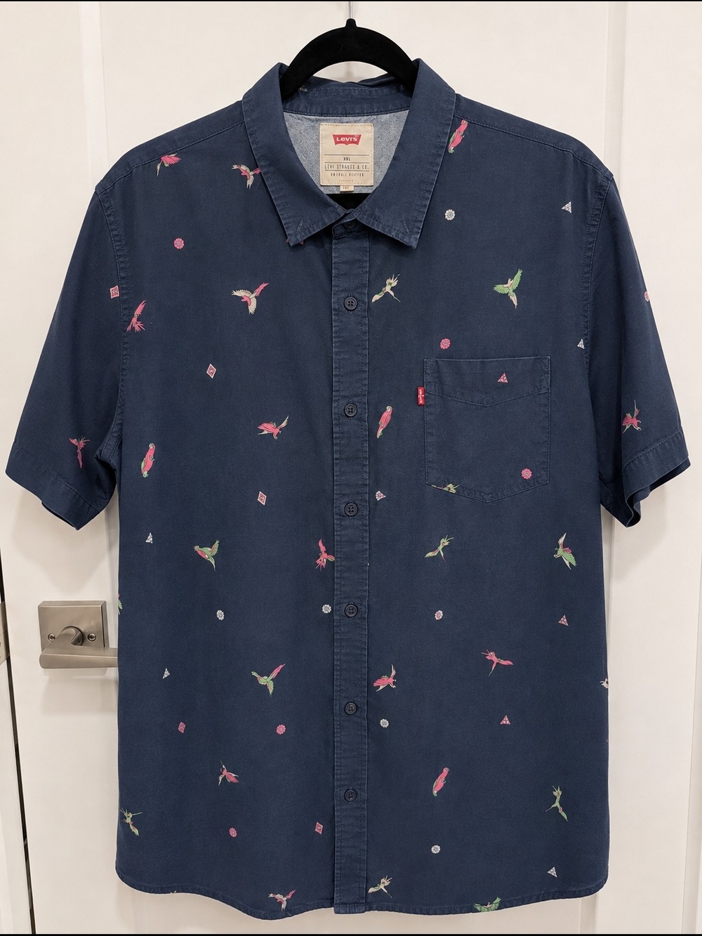 Levi's Men's Navy Short-Sleeve Button-Down Shirt with Pink & Green Bird Motif